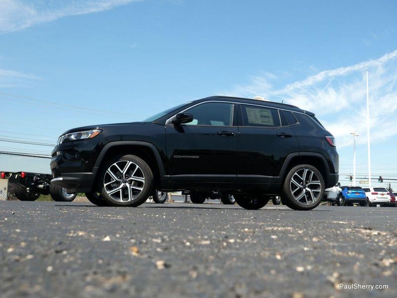 New 2025 Jeep Compass Limited 4x4
