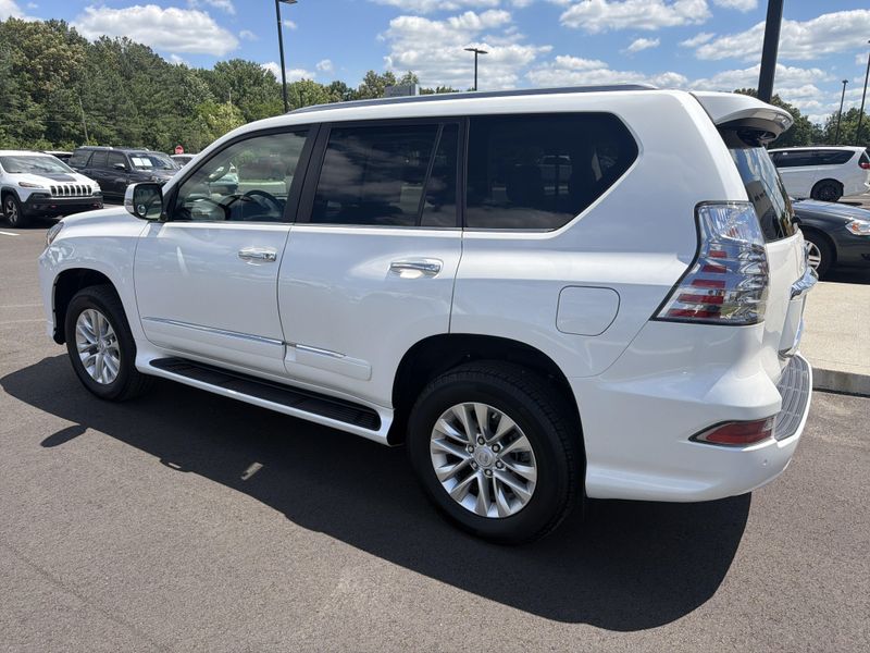 Used 2018 Lexus GX 460 PremiumImage 18