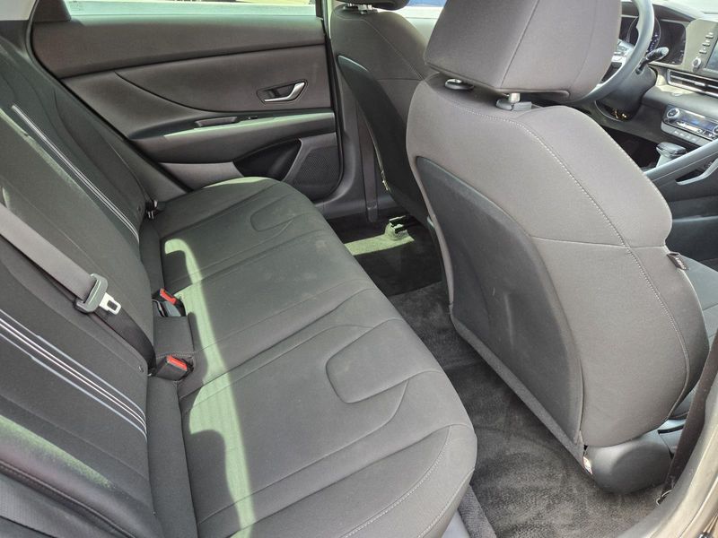 Used 2022 Hyundai Elantra SEL IVT