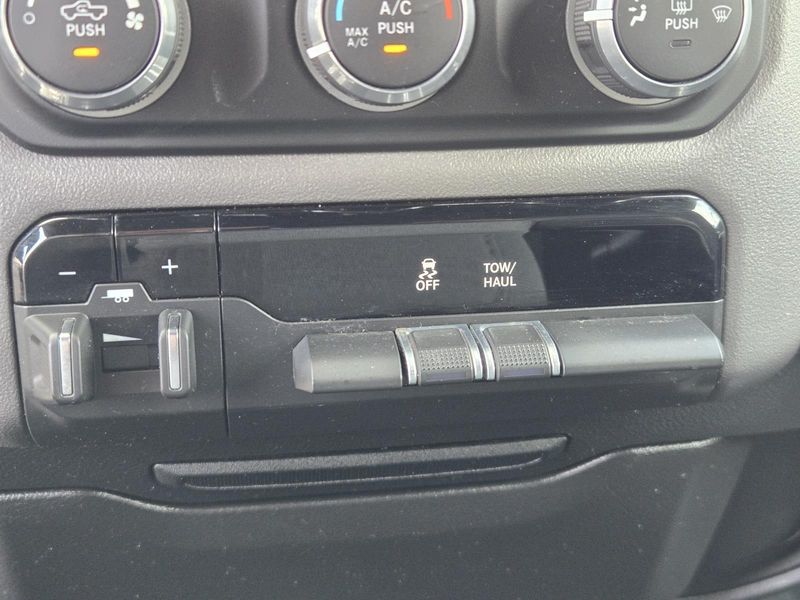 Used 2022 RAM 1500 Big Horn 4x2 Crew Cab 6'4 Box