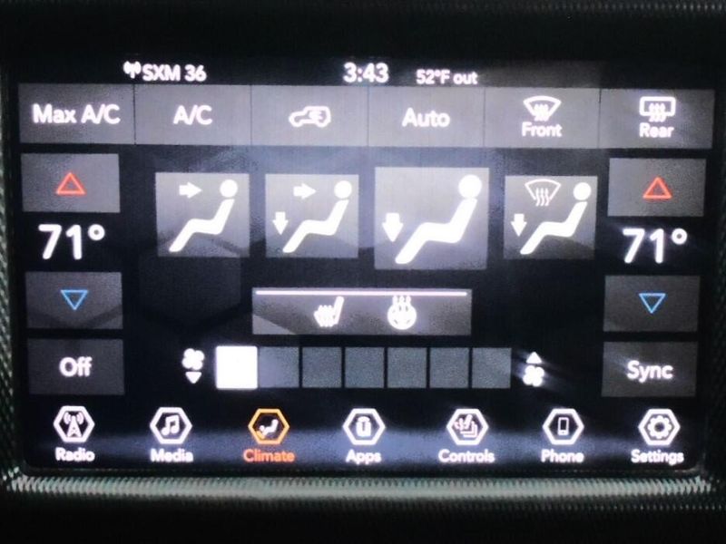 2018 Jeep Wrangler Unlimited SaharaImage 28