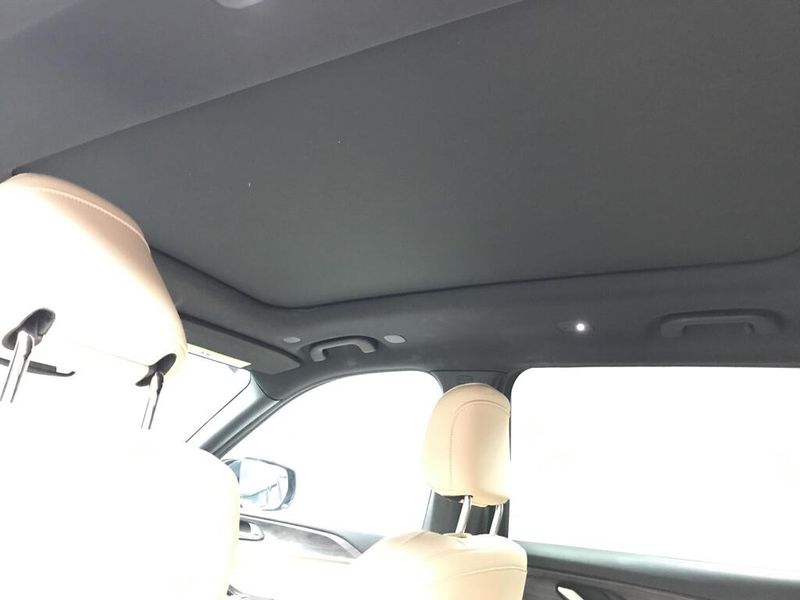 Used 2024 Jeep Grand Cherokee L LimitedImage 19