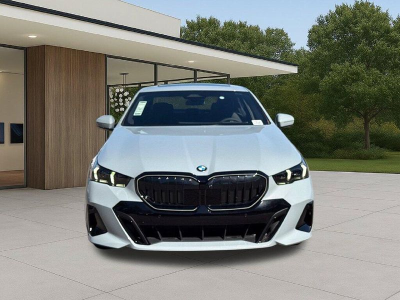 New 2027 BMW 5 Series 540i xDriveImage 4