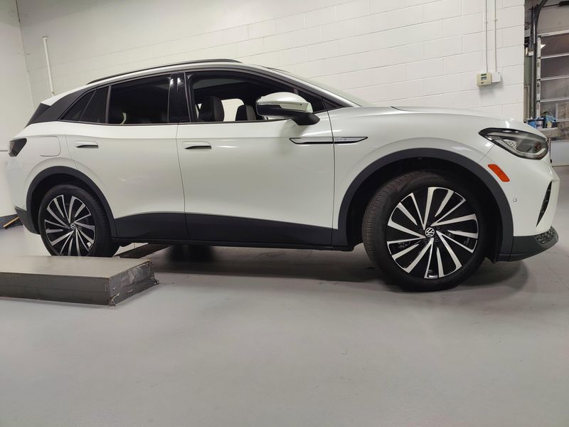 Used 2024 Volkswagen ID.4 S w/Glass RoofImage 3