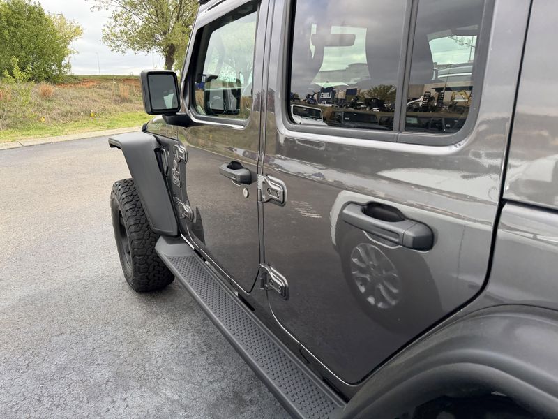 Used 2021 Jeep Wrangler Unlimited Sahara AltitudeImage 14