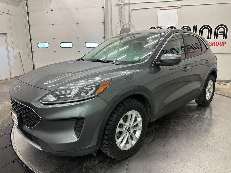 2021 Ford Escape SEImage 10