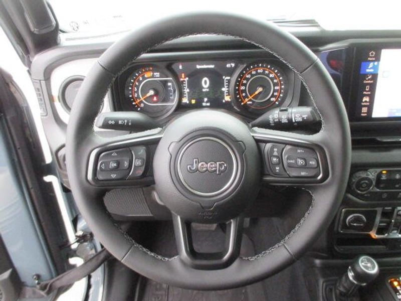 New 2026 Jeep Wrangler 4-door Sport SImage 18