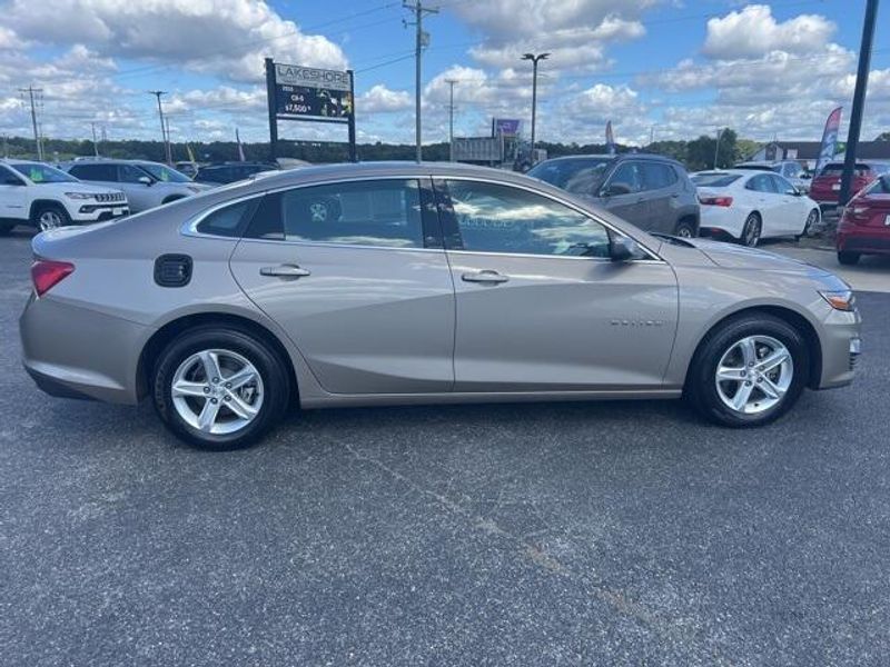 2023 Chevrolet Malibu LTImage 8