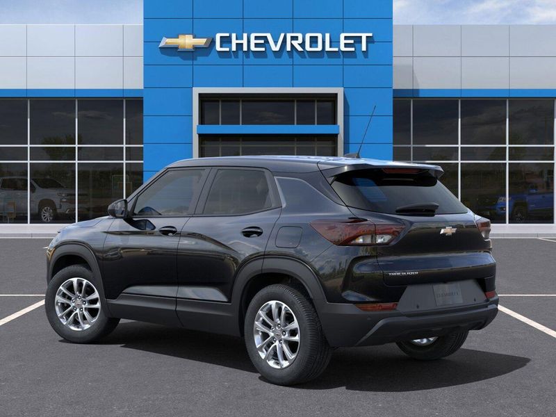 2024 Chevrolet Trailblazer LSImage 3