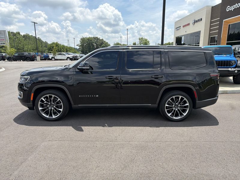 2022 Jeep Wagoneer Series IIIImage 22