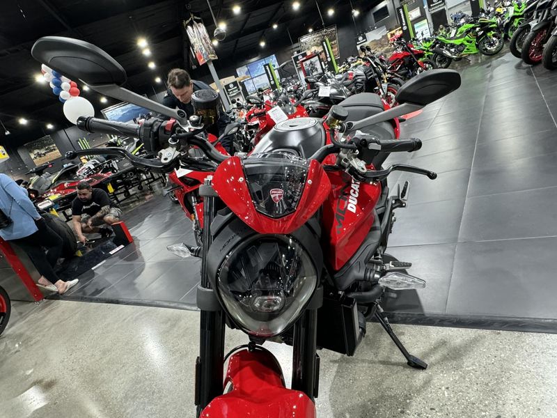 New 2025 Ducati Monster Image 15