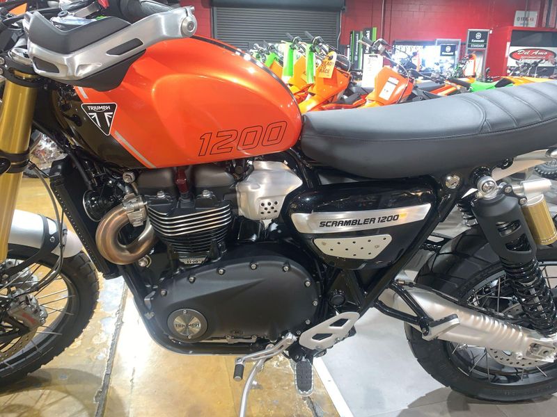 New 2025 Triumph SCRAMBLER 1200 XE Image 12
