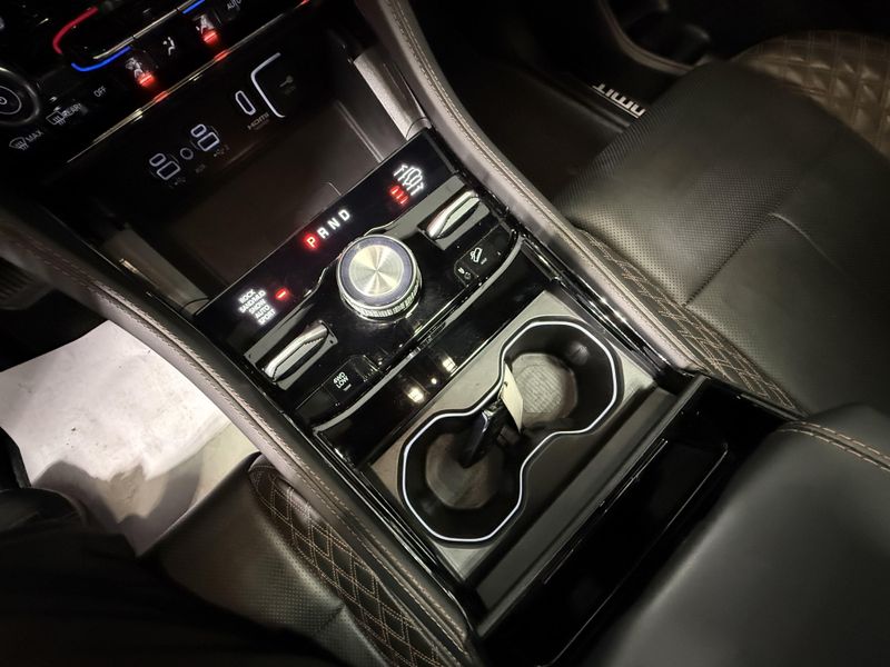 Used 2025 Jeep Grand Cherokee L Summit ReserveImage 26