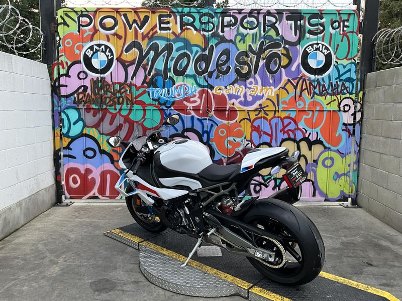 New 2026 BMW S 1000 RR Image 7