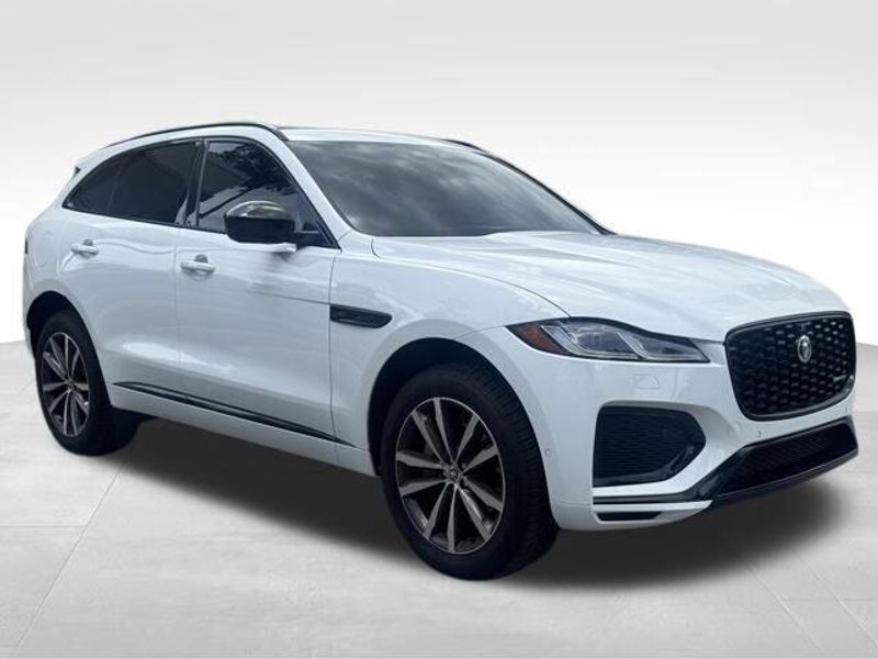 2025 Jaguar F-PACE R-Dynamic S