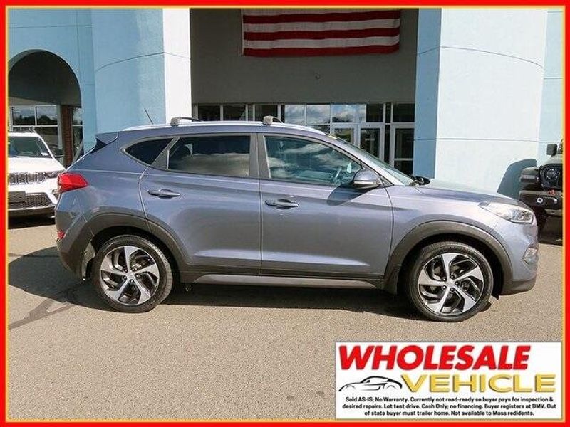 2016 Hyundai Tucson SportImage 2