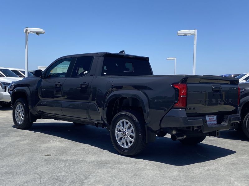 Used 2024 Toyota Tacoma SR5Image 5