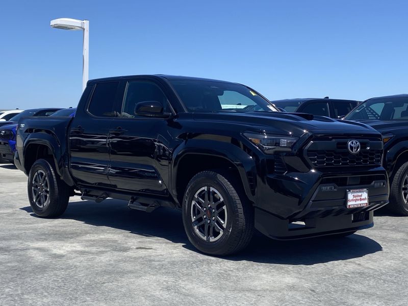 Used 2025 Toyota Tacoma TRD SportImage 2
