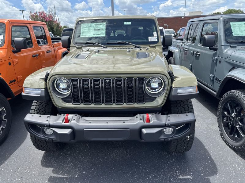 New 2025 Jeep Gladiator Rubicon X 4x4Image 2