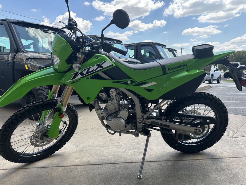 2025 Kawasaki KLX 300 LIME GREENImage 3