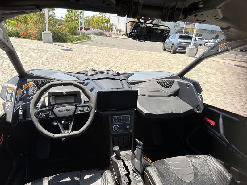 New 2026 Can-Am MAVERICK X3 X TURBO Image 22