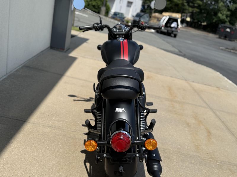 2024 Royal Enfield CLASSIC 350Image 5