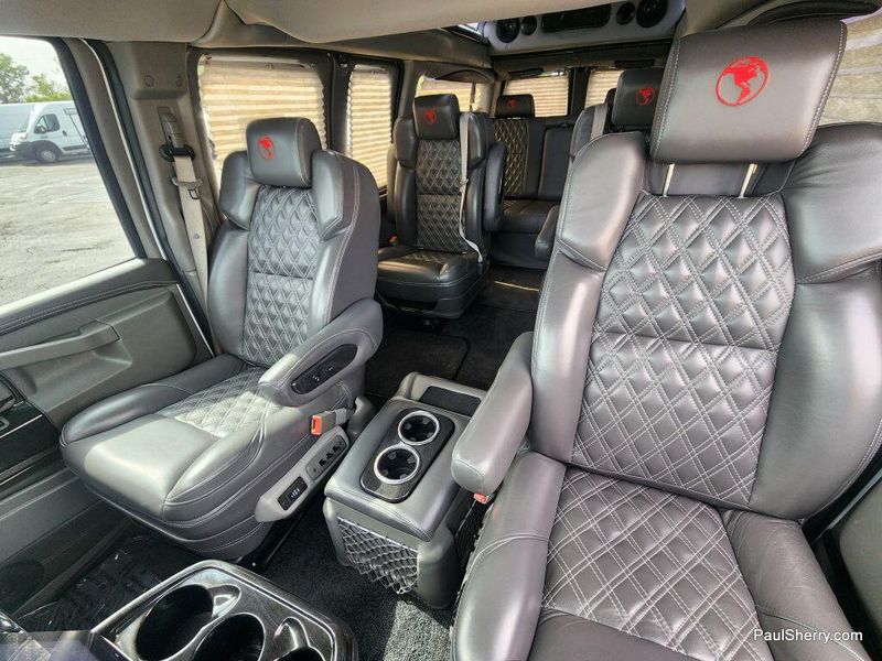 2023 GMC Savana Cargo Image 25