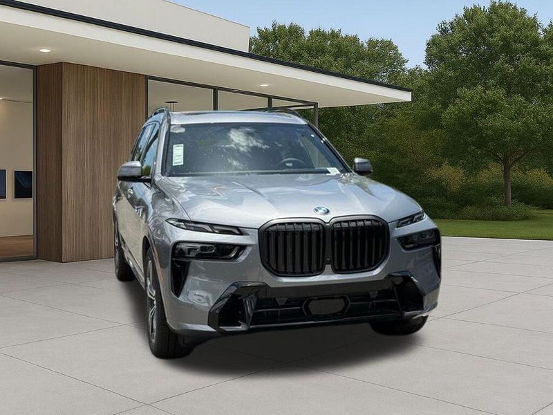 New 2027 BMW X7 xDrive40iImage 4