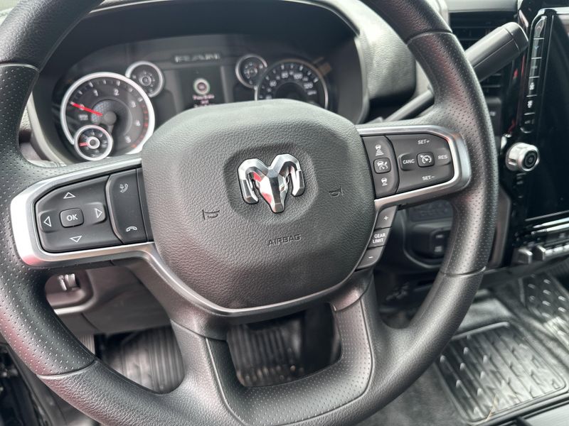 2025 RAM 3500 Tradesman Crew Cab Chassis 4x4 60