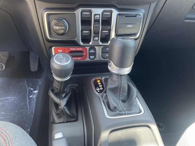 New 2026 Jeep Wrangler 4-door Rubicon