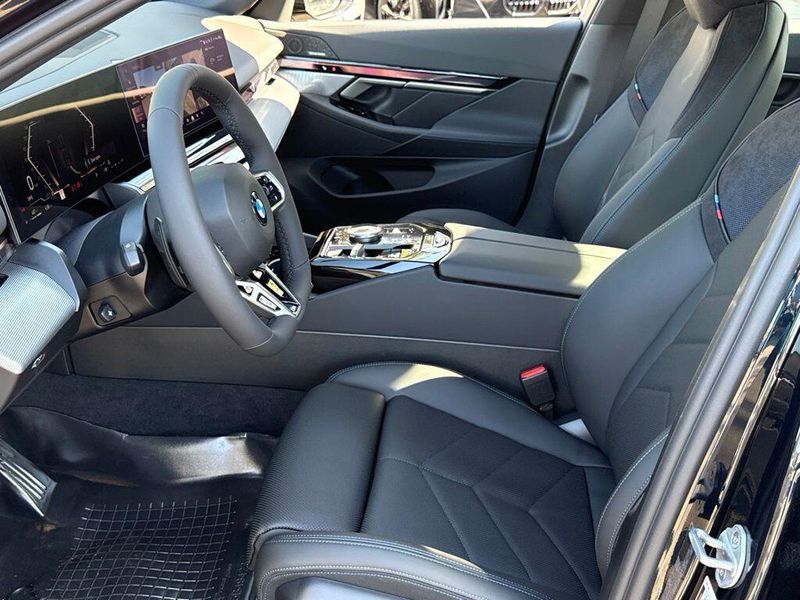New 2027 BMW 5 Series 530iImage 14