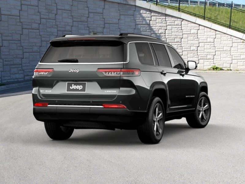 2021 JEEP Grand Cherokee L Limited 4x4Image 9