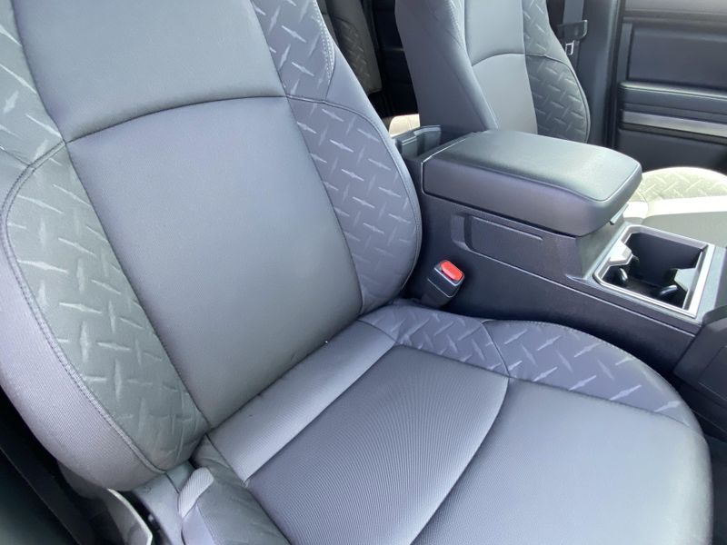 New 2025 Toyota Tacoma SR5Image 11
