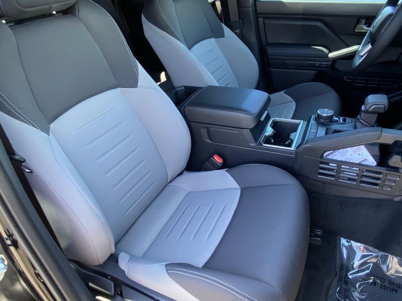 New 2025 Toyota Tacoma TRD Off RoadImage 11