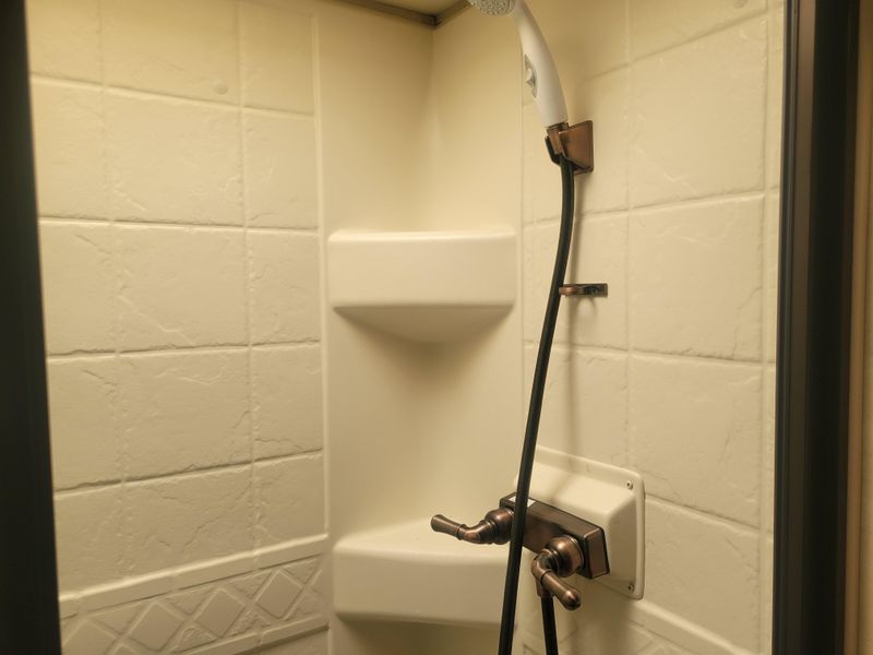 Used 2012 THOR M-32A  FORD Image 21