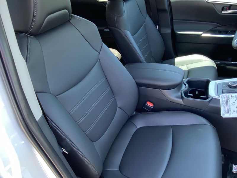 New 2025 Toyota RAV4 Hybrid XLE PremiumImage 11