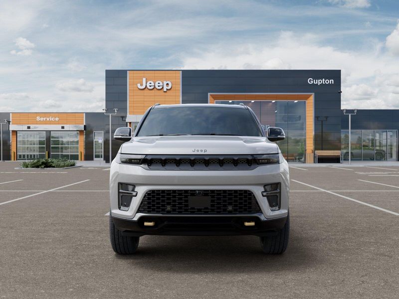 2026 Jeep Grand Wagoneer 85th Anniversary Edition 4x4Image 32