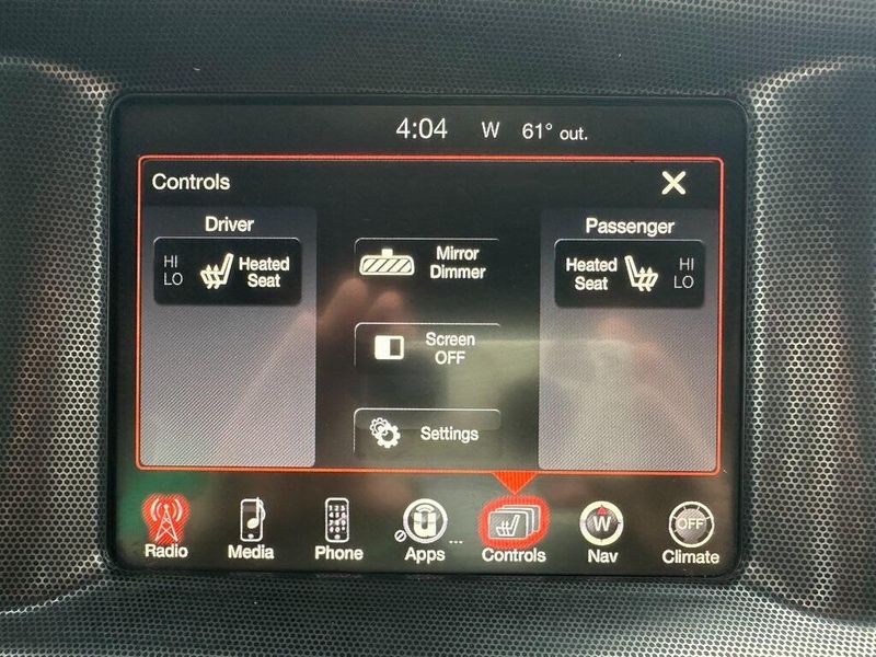 2016 Dodge Charger SXTImage 6