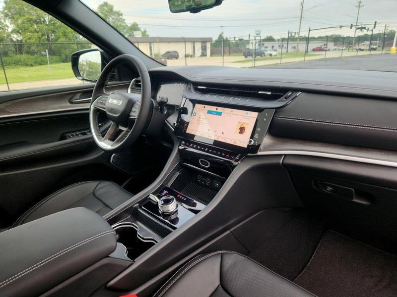 New 2027 Jeep Grand Cherokee Limited Reserve