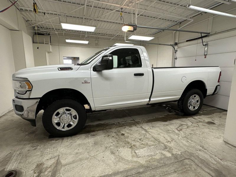 2024 RAM 3500 TradesmanImage 2