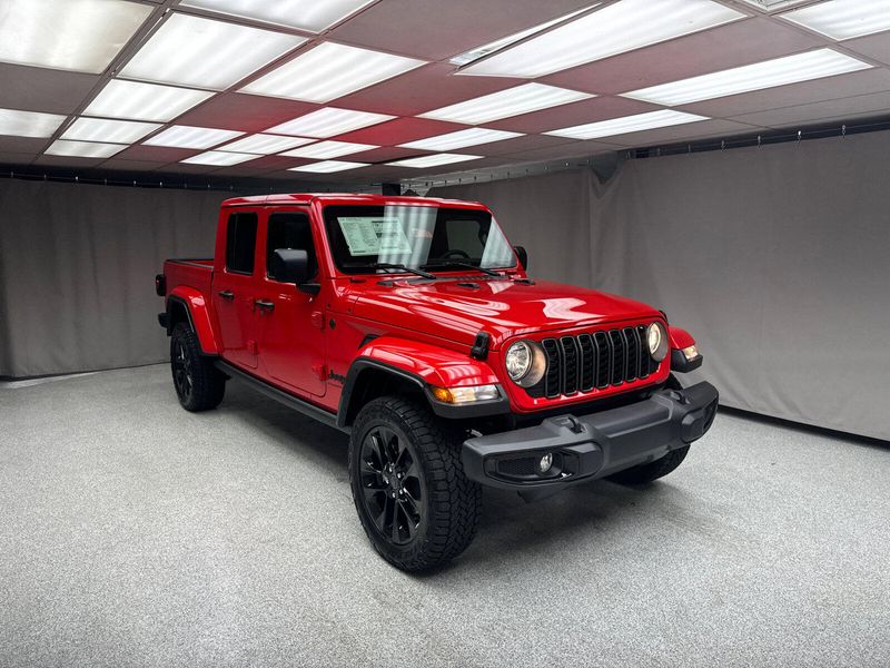 2024 Jeep Gladiator Nighthawk 4x4Image 5