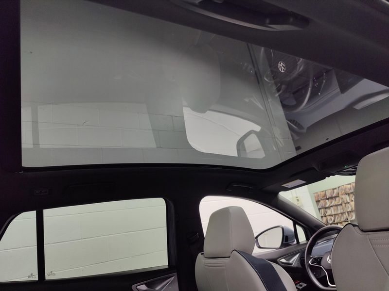 2024 Volkswagen ID.4 S w/Glass RoofImage 6