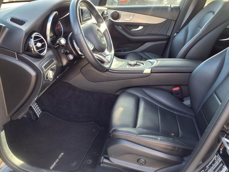 Used 2019 Mercedes-Benz GLC 300 300Image 14