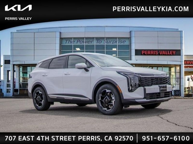 2026 Kia Sportage EXImage 1