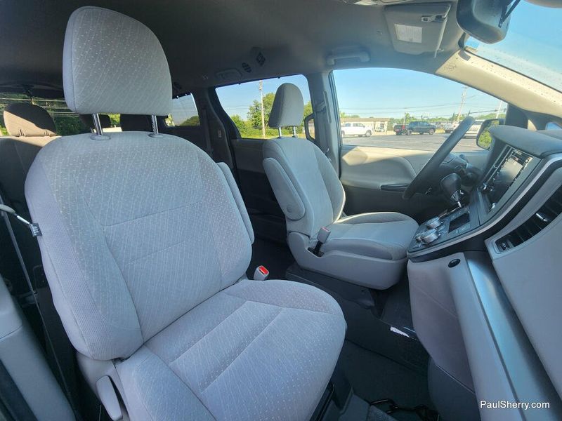 Used 2020 Toyota Sienna LE