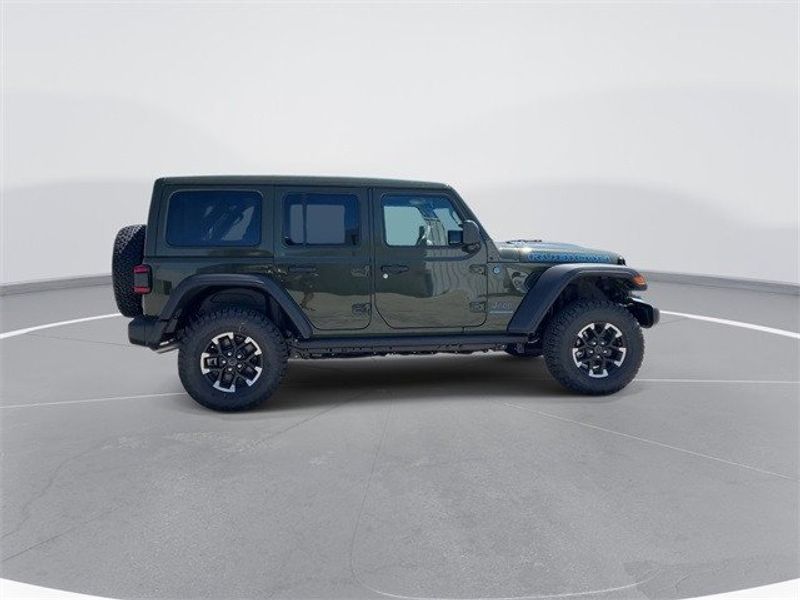 2024 Jeep Wrangler 4-door Rubicon 4xeImage 9