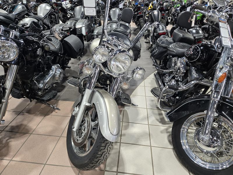 USED 2006 YAMAHA V STAR 1100 SILVERADO Image 6