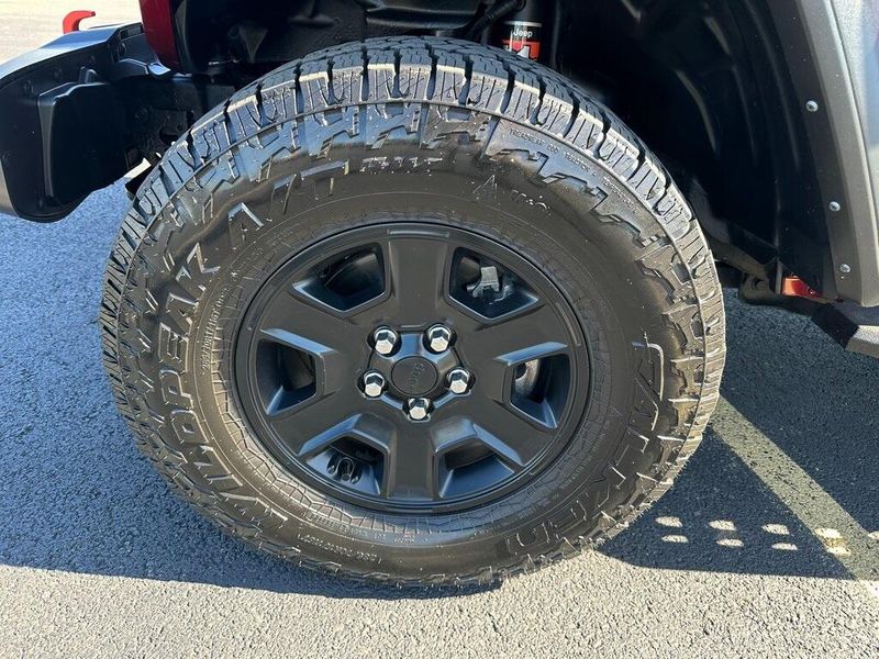 2021 Jeep Gladiator Mojave photo 33