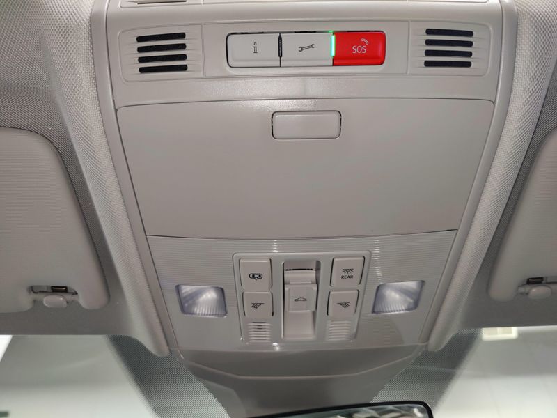 Used 2026 Volkswagen Jetta SE w/SunroofImage 21