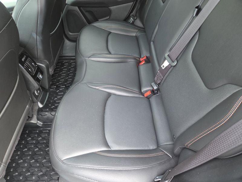 2022 Jeep Compass Limited photo 18